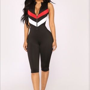 Fashion Nova - Magnetic field jumpsuit
